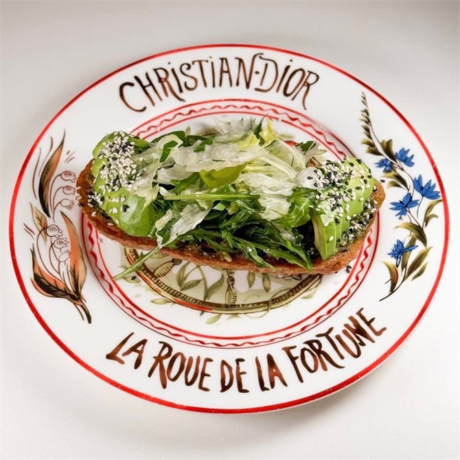 Зелёный авокадо тост 10110