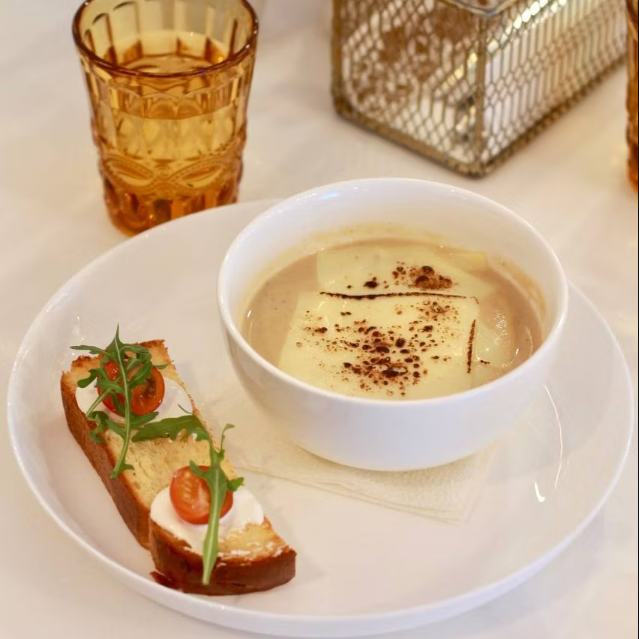 Французский луковый суп с бриошью 10114