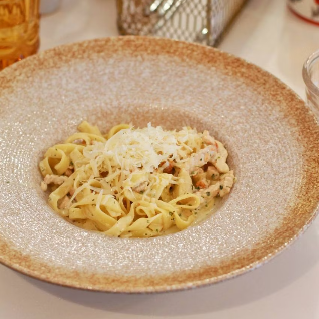 Паста с индейкой и сливочным песто 10125