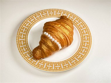 {{photo.Alt || photo.Description || 'Круассан Жемчуг'}}