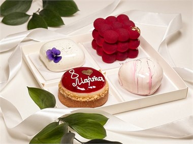 {{photo.Alt || photo.Description || 'Набор на 4 десерта'}}