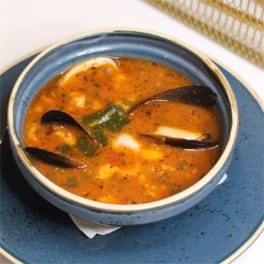 {{photo.Alt || photo.Description || 'Марсельский суп'}}